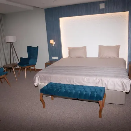 Yasat Hotel